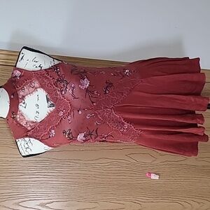 Vanity floral lace keyhole cutout flowy drop waist tank top